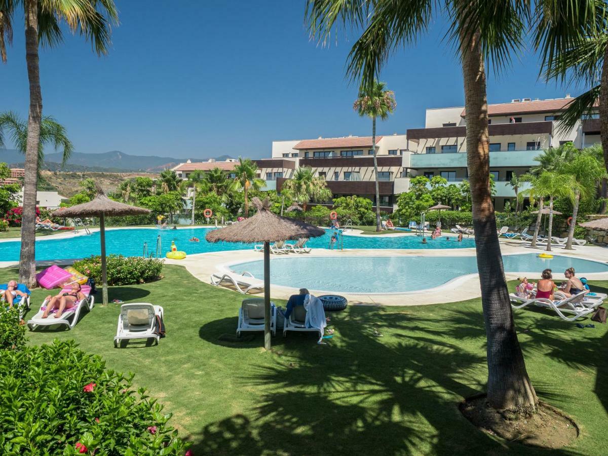 Amazing Two Bedroom Apartment In Los Flamingos, Marbella Estepona Exterior foto